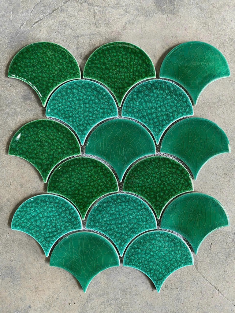 Mosaic vảy cá mix màu xanh men rạn EMIX070821