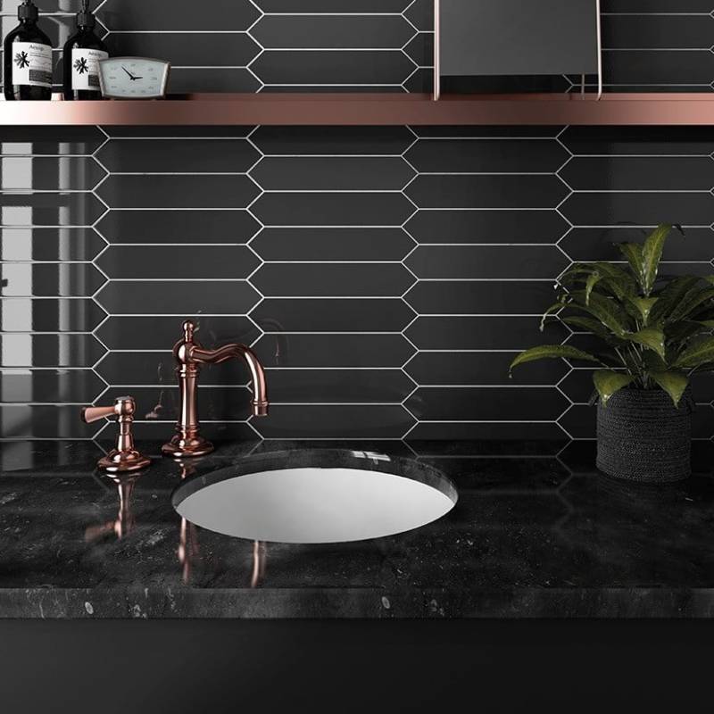 Gạch thẻ mũi tên màu đen bóng KT 75x300mm mã 990013