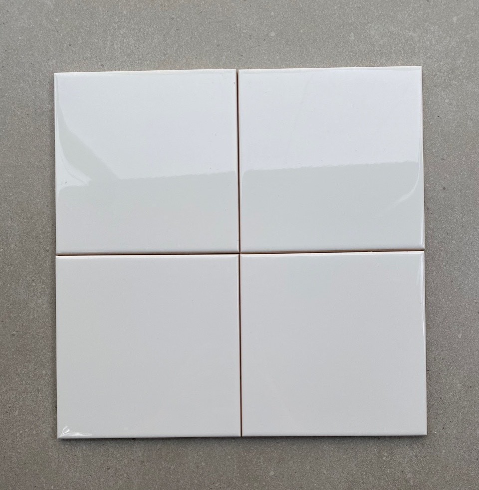 Gạch trắng bóng KT 150x150mm STA150150